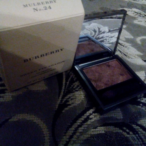 Burberry mulberry 24