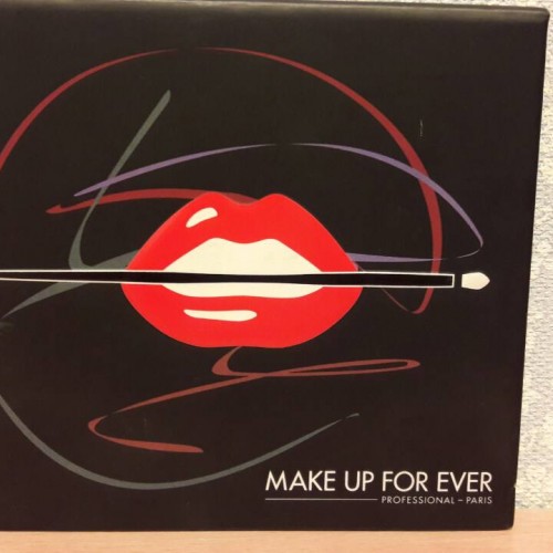 MAKE UP FOR EVER палетка 1