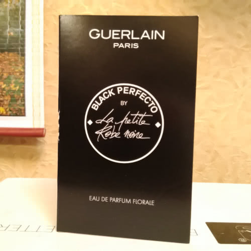 Guerlain la petite robe noire 50 ml снят с продаж