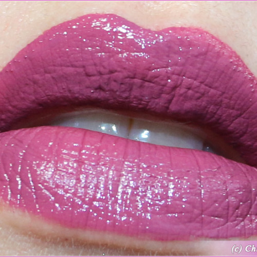 Huda beauty hb demi 2025 matte lipstick in catwalk killa