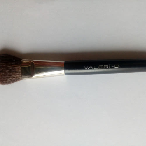 Valeri-D 22m-2/7220 белка/пони кисть для пудры и румян