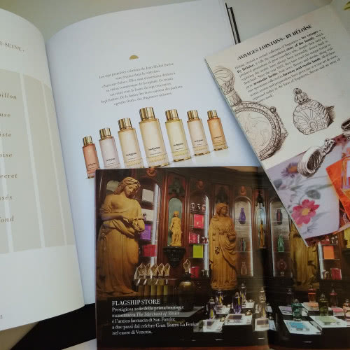 Книги на французском о нишевых парфюмерных брендах