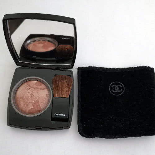 CHANEL Gold Blushes for sale
