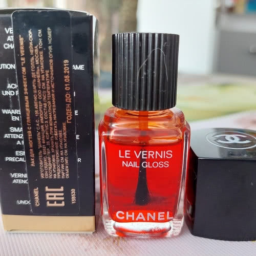 Лак для ногтей Chanel Rouge radical 530