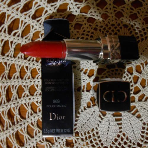 Продам помаду Dior Rouge Dior Couture Colour Voluptuous Care Lipstick № 869 Rouge Massaï