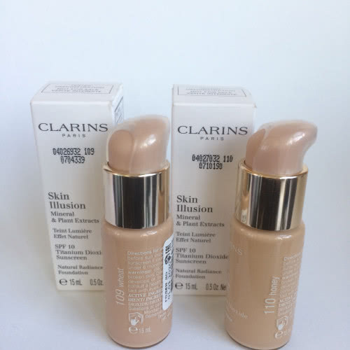 Clarins Skin Illusion Увлажняющий тональный крем, придающий сияние коже SPF 10
