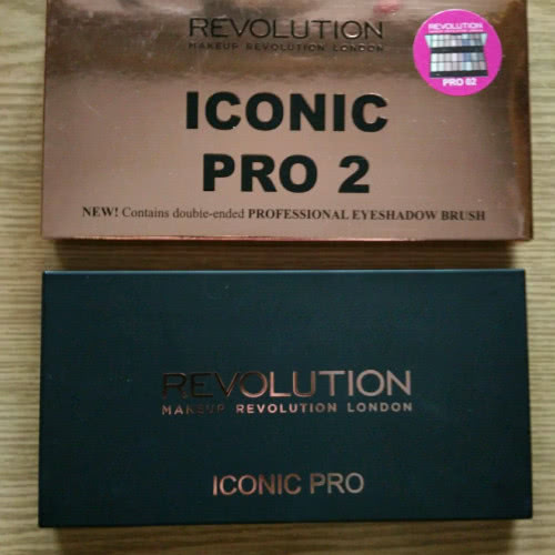 Палетка Makeup Revolution Iconic Pro 2