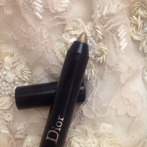 Sale! Золотой карандаш тени для глаз от Dior