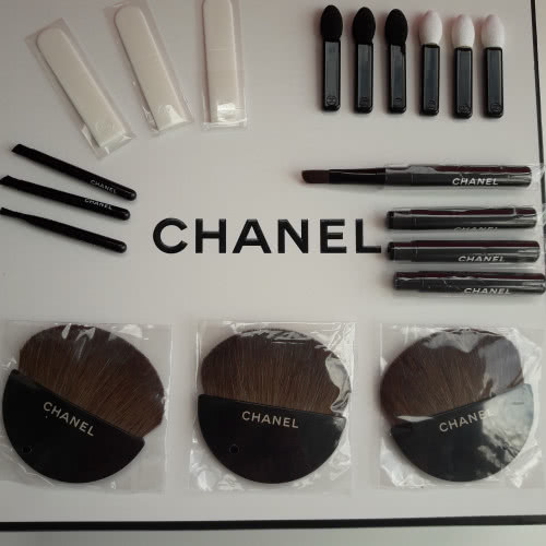 Chanel аксессуары для макияжа, доставка 70 рублей