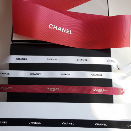 Chanel украшение на коробку/пакет, доставка 50 рублей