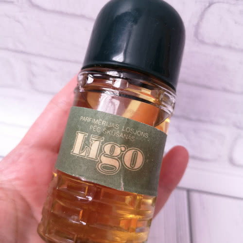 "ЛИГО" Ligo Dzintars парфюмерный лосьон после бритья винтаж