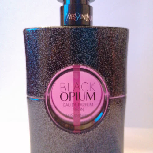 Новинка YVES SAINT LAURENT BLACK OPIUM NEON eau de parfum 75 мл