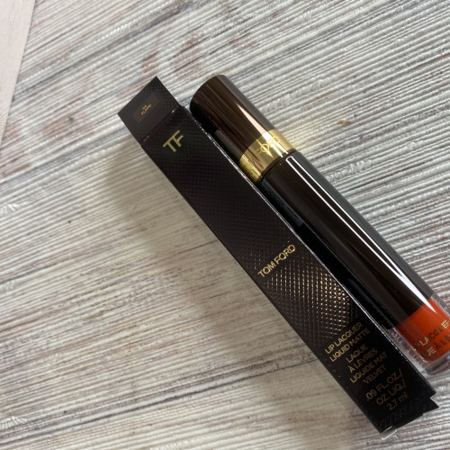 TOM FORD lip lacquer 04 Flame -