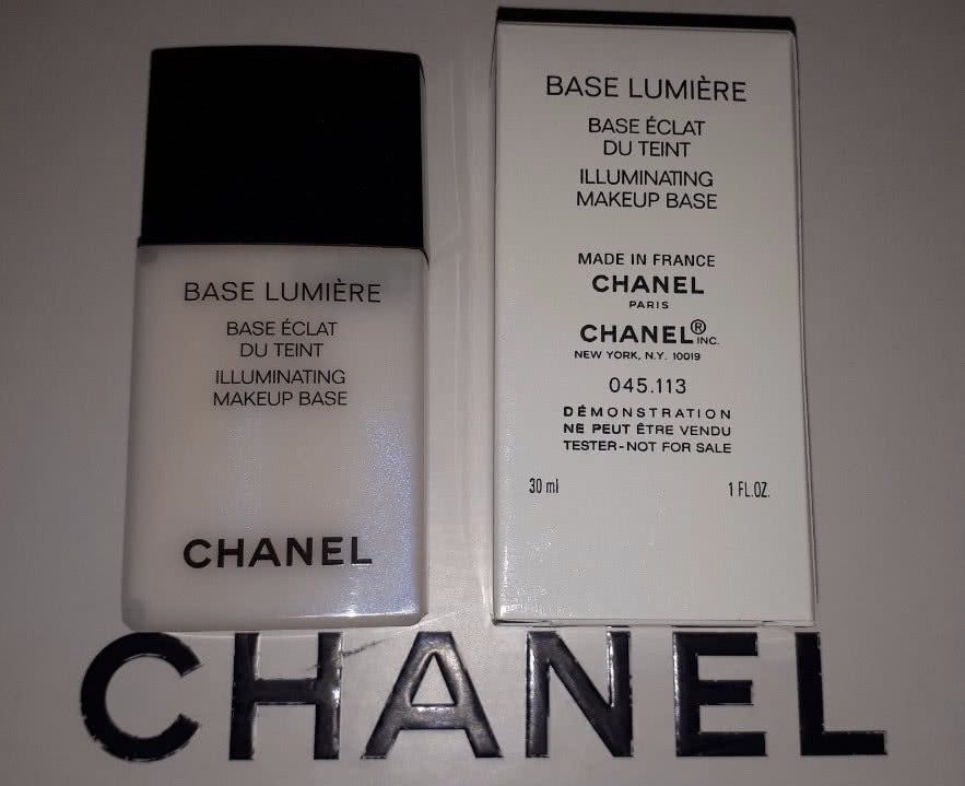 Chanel Base Lumiere – Основа под макияж для сияния тона