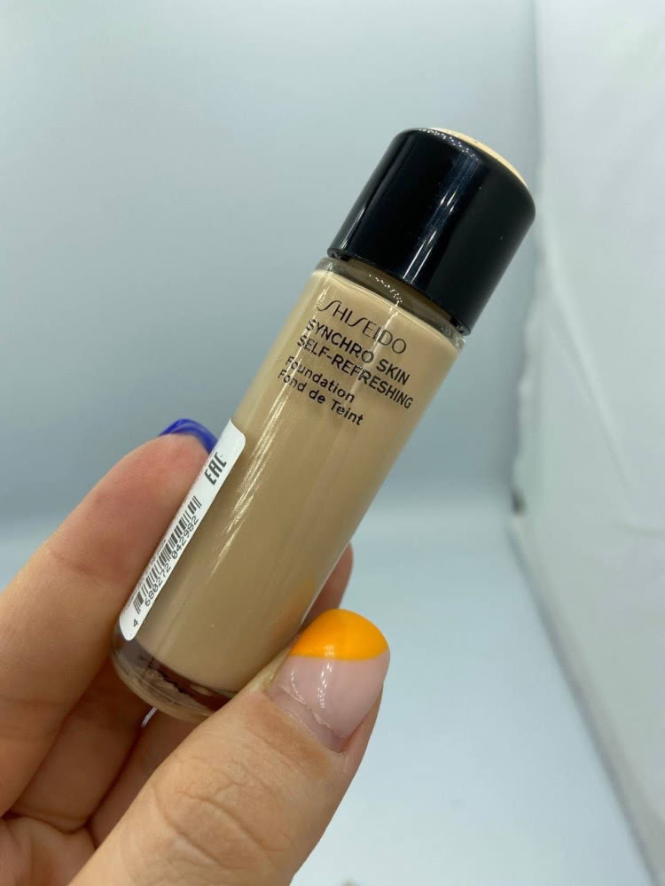 Shiseido Synchro Skin Self-Refreshing Foundation SPF 30 Устойчивое тональное средство тон 250 Sand , 10 мл