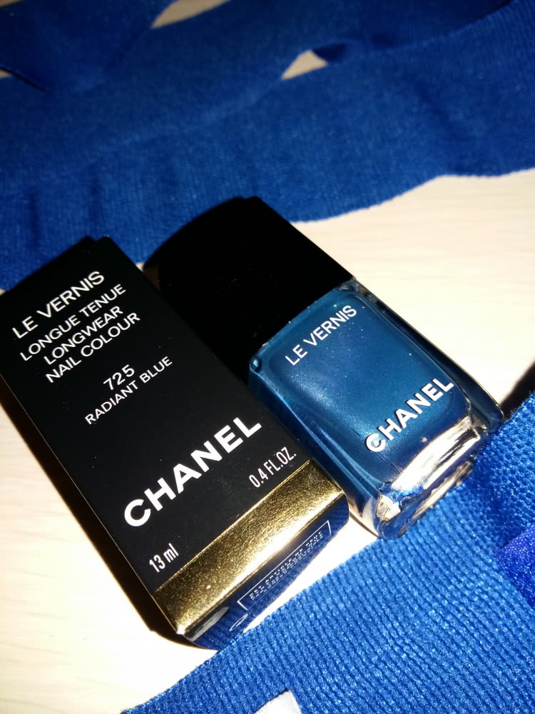 Новый лак Chanel 725  Radiant Blue