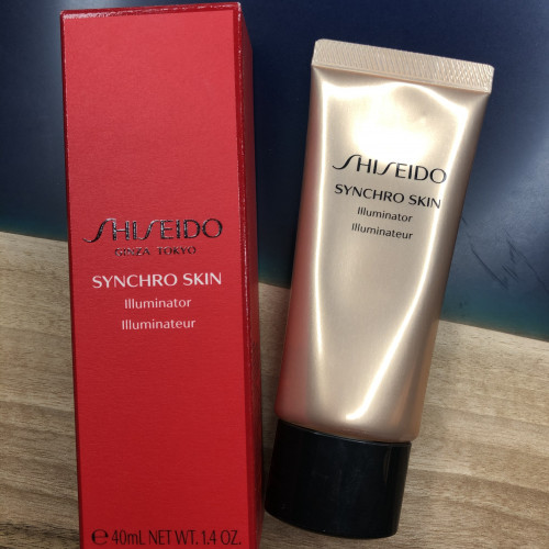 Shiseido Synchro Skin Illuminator подсвечивающая база или хайлайтер