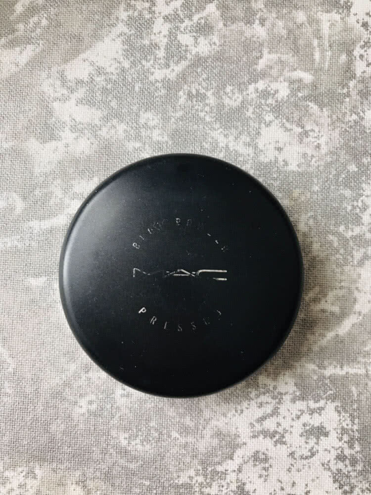 mac blot pressed powder