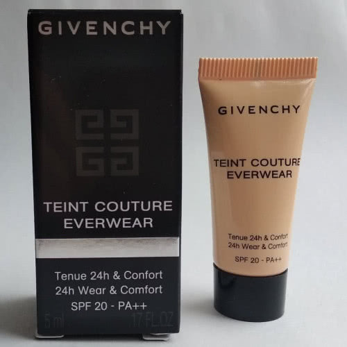 Total sale! GIVENCHY Тональный флюид Teint Couture Everwear SPF20-PA++ 50 мл., тон Y210.