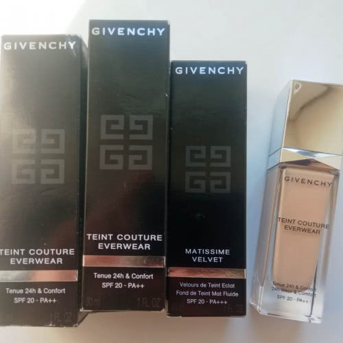 SALE! Тональные кремы Givenchy абсолютно новые продукты.