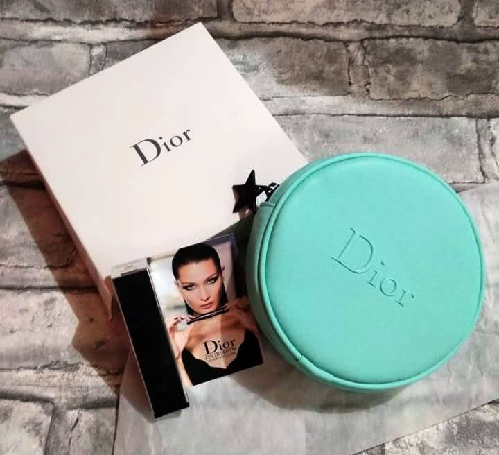 Набор Dior - косметичка + тушь для ресниц.