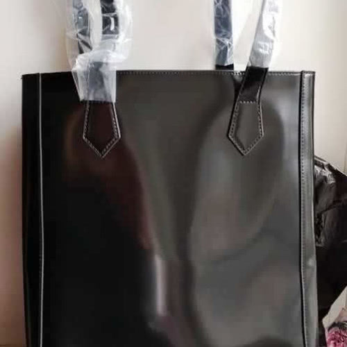Новая элегантная сумка Givenchy 20х35х5 см.