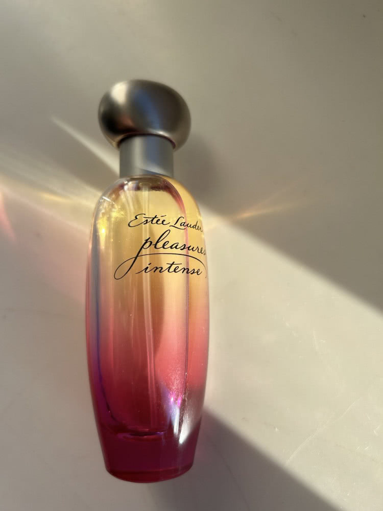 Винтажный аромат Pleasures Intense Estée Lauder (2013 год)
