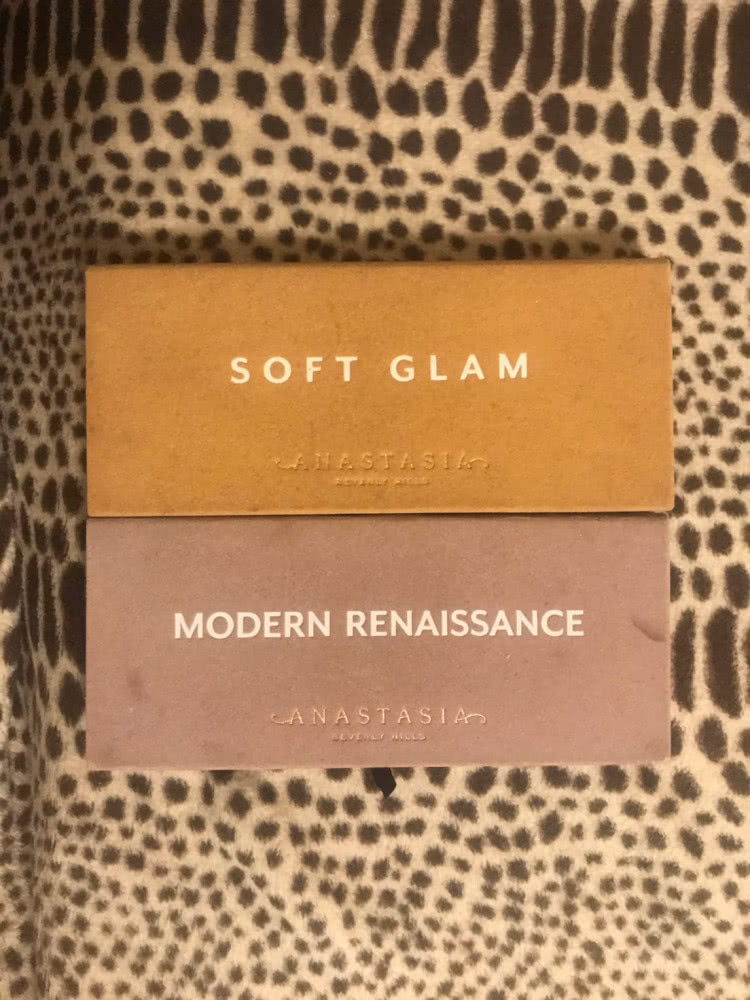 палетка Anastasia Modern Renaissance и Soft Glam