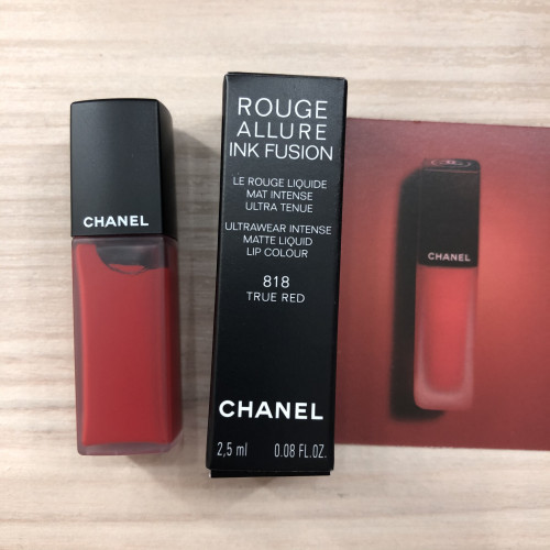 Новая миниатюра помады Chanel (не вскрывалась)