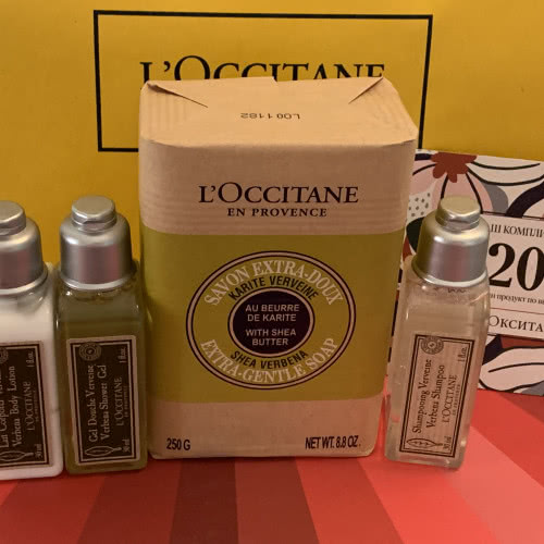 L occitane Подарочный набор в фирменном пакете