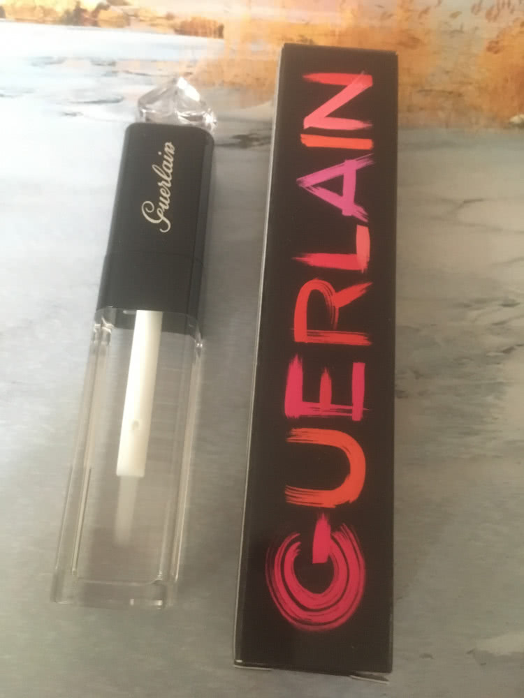 Покрытие глянцевое для губ топовое GUERLAIN LA PETITE ROBE NOIRE LIP AND SHINE 2-IN-1 PRIMER AND GLOSSY TOP COAT
