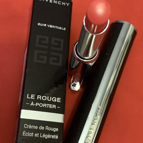 Губная помада-бальзам Givenchy La Rouge A-porter