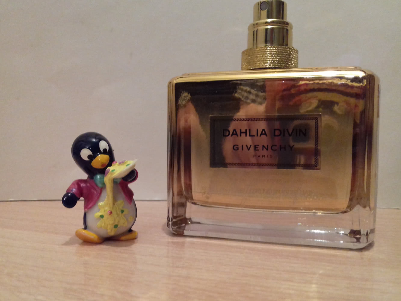 Dahlia Divin Le Nectar de Parfum, Givenchy 73/75 мл тестер без крышки.