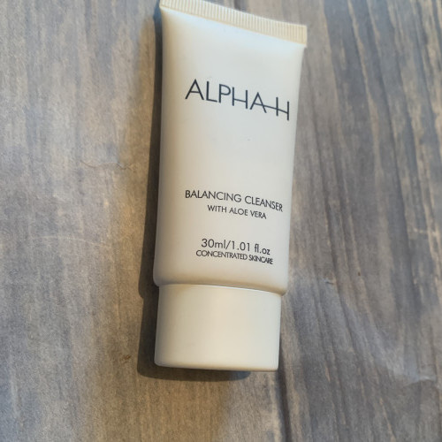 Alpha-H Balancing Cleanser With Aloe Vera, 30ml