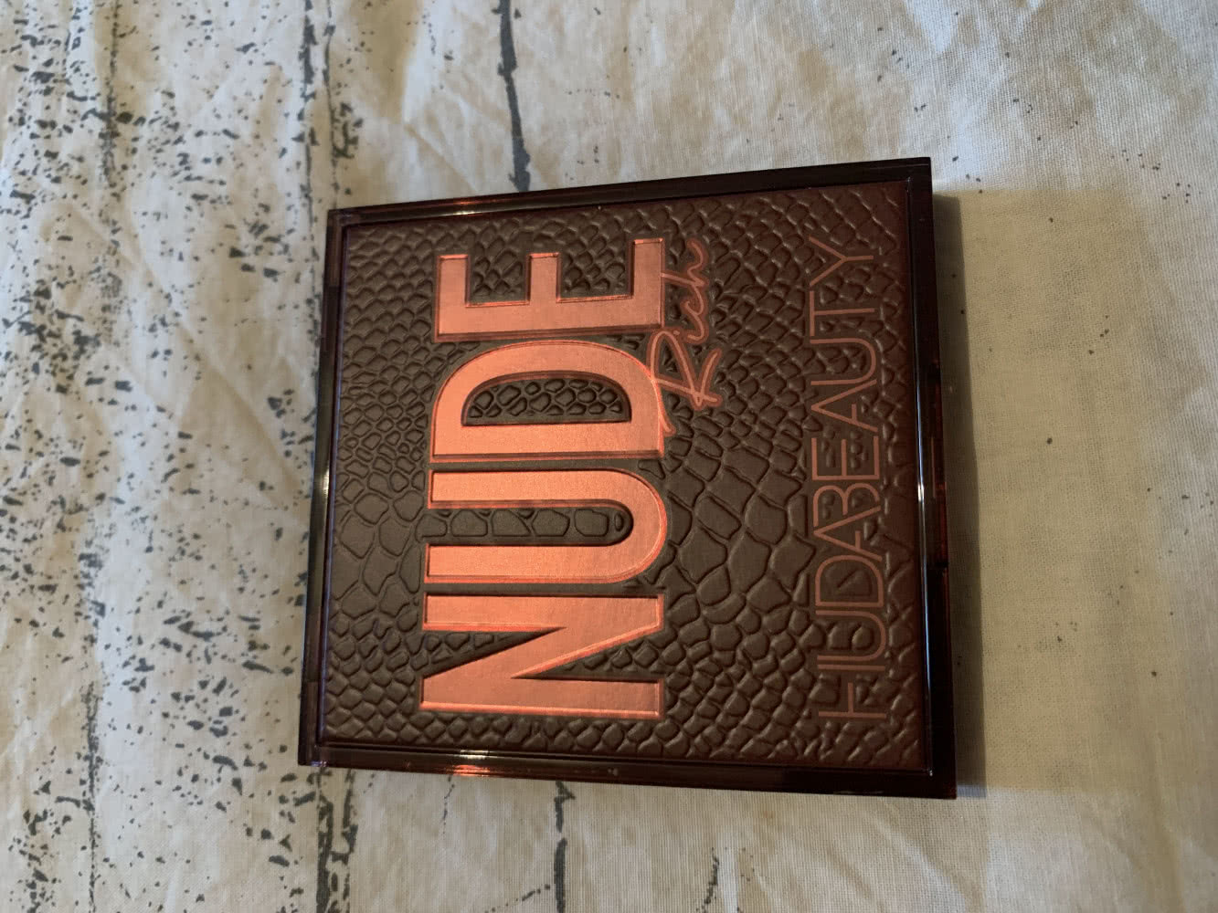 Huda Beauty, Nude Rich Obsessions