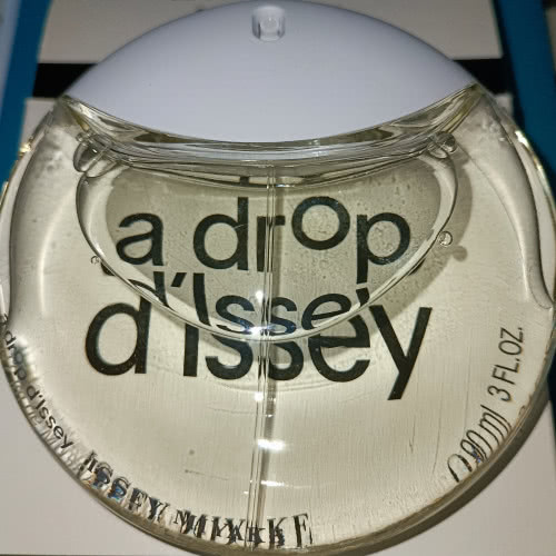 Поделюсь Issey Miyake A Drop d'Issey