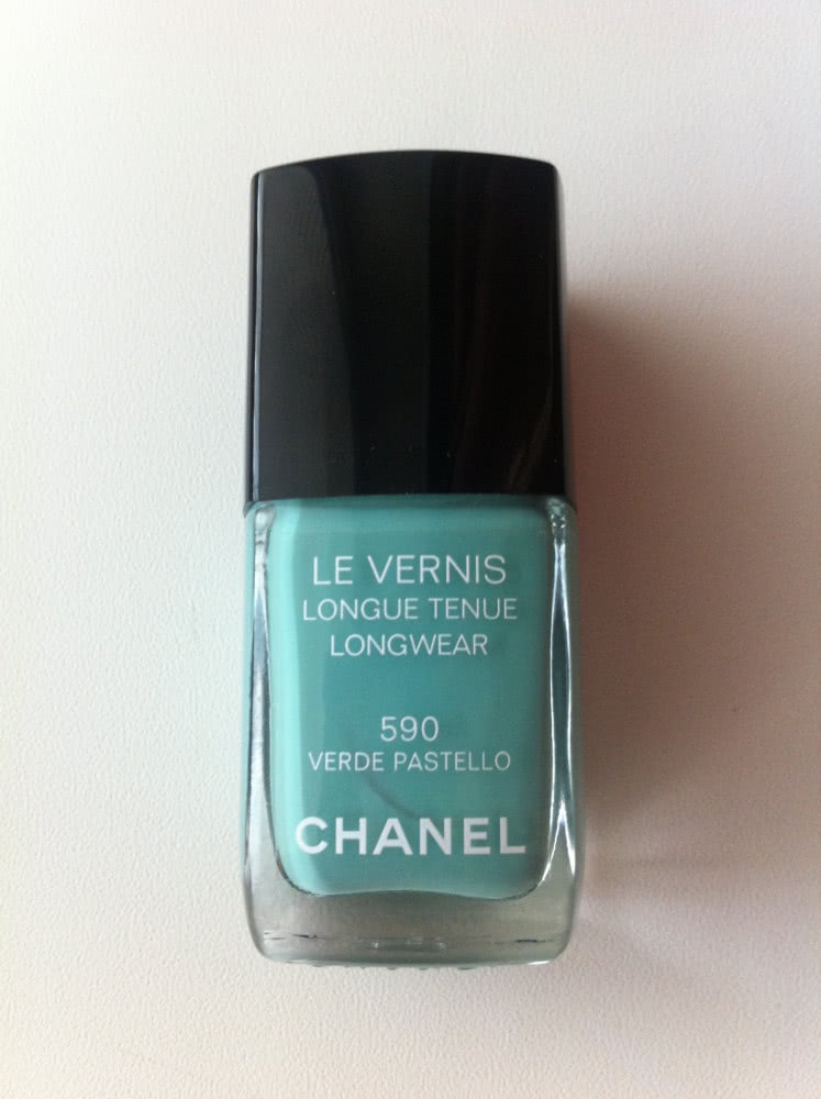Chanel Le Vernis 590 Verde Pastello
