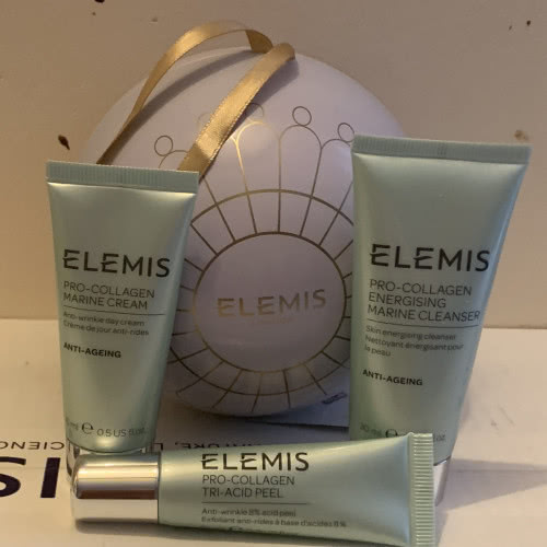 Новогодний Подарочный набор ELEMIS в шаре на елку