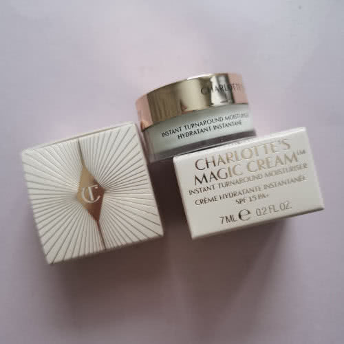 Charlotte Tilbury Deluxe Charlotte’s Magic Cream Moisturiser/7 мл Увлажняющий крем с SPF 15 для сияния кожи