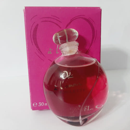 Продам Yves Rocher edt 30 ml Ode a L'Amour