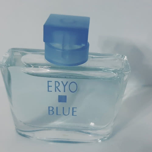 Продам редкую миниатюру Yves Rocher Еryo blue  edt 5ml