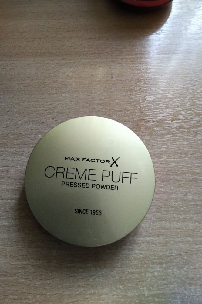 Max Factor Creme puff 05 pressed powder