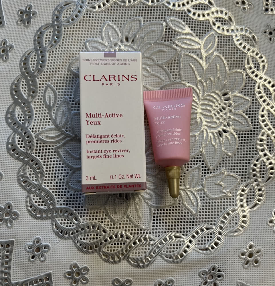 Clarins крем -гель для кожи вокруг глаз -3мл