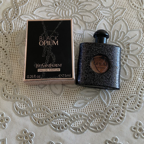 Новая миниатюра Ysl Black opium парфюмерная вода -7,5мл