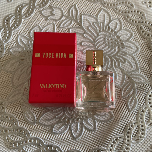 Новая миниатюра Valentino парфюмерная вода -7мл
