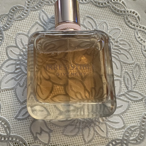Givenchy Irresistible Eau de Parfum Парфюмерная вода -50ml
