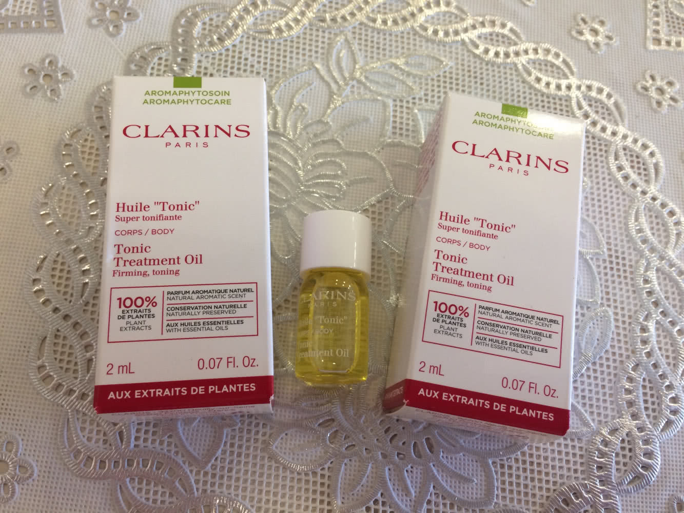 Цена за 2шт!! Новые миниатюры Clarins Body care Tonic тонизирующее масло для тела, 1шт*2мл