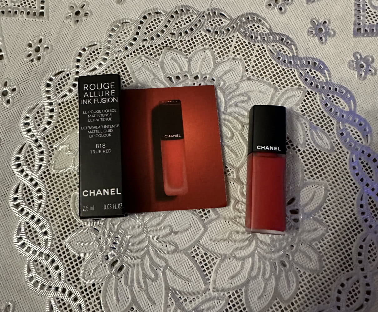 Миниатюра Chanel жидкая помада -2,5мл