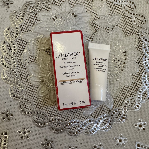 СРОК 09.2023г, Shiseido крем разглаживающий морщины -5мл