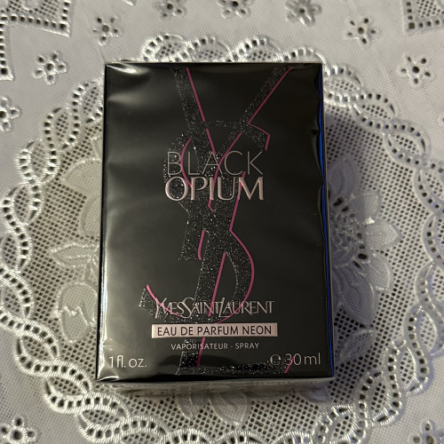 YVES SAINT LAURENT black opium neon-30ml